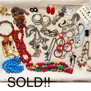 Vintage Mixed Jewelry Lot #2, 27 Pieces All Wearable, Perfect Reseller Lot